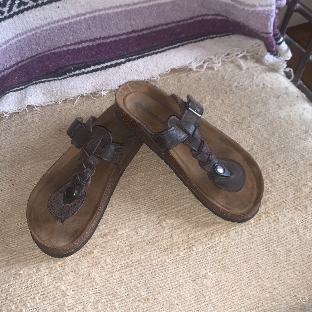 Outwoods Size 7 Braided Footbed Sandals